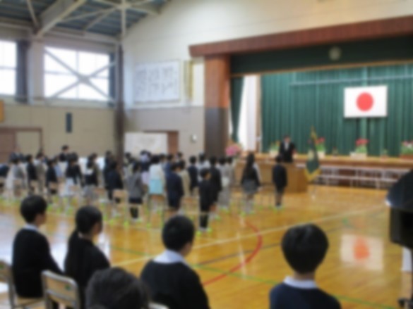 話をしっかり聞く新入生