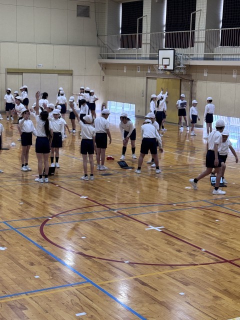 5年生に教える頼もしい６年生