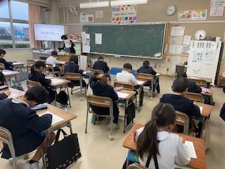 １年２組朝学習「チャレンジけいさん（がくねんのまとめ）」