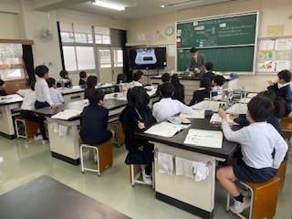 ３年２組理科：物の重さの学習