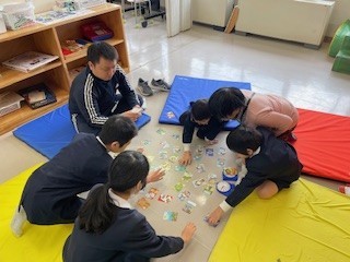 やすはら学級かるたとり