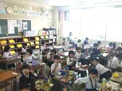 １年生お弁当の時間