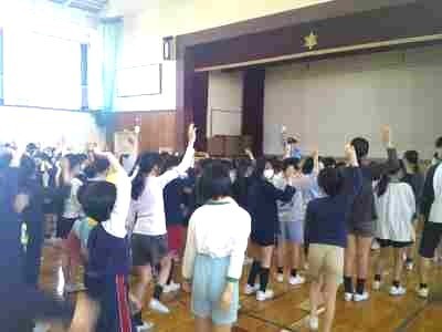 全校朝会（交通安全指導２）