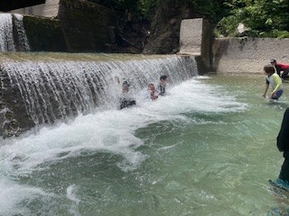 川遊び２