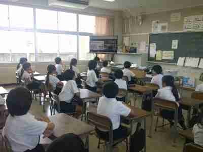 ３年１組全校朝会