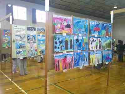 体育館の作品展示