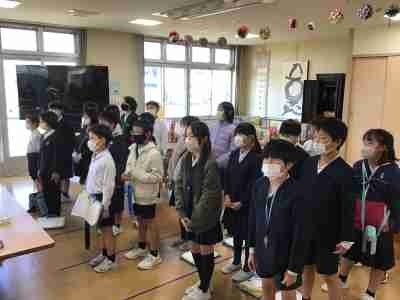 ４年生やすはら苑訪問①