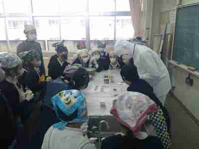 和菓子づくり体験（３－１）