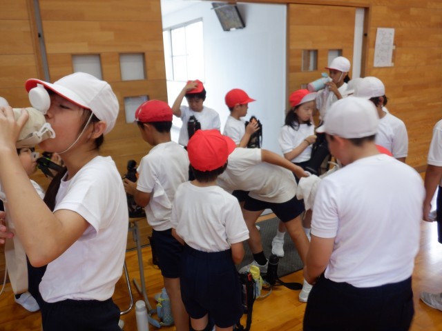 途中で給水タイムの様子💦