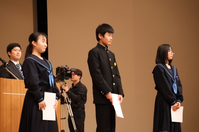 指揮者賞を受賞した3名です